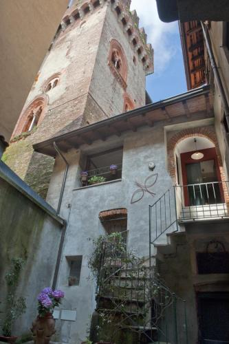 Vigevano Apartment | Sotto i merli