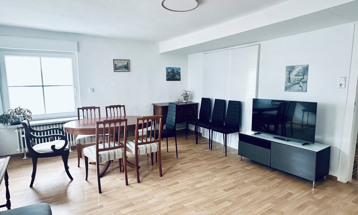 Friedrichsdorf Apartment | Spacious 4-room apartment with terrace and garden