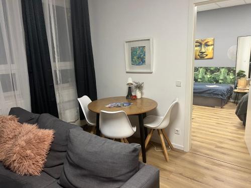 Zentrum-Ost Apartment | Studio 1 mit Gemeinschaftsräumen, Tiefgarage