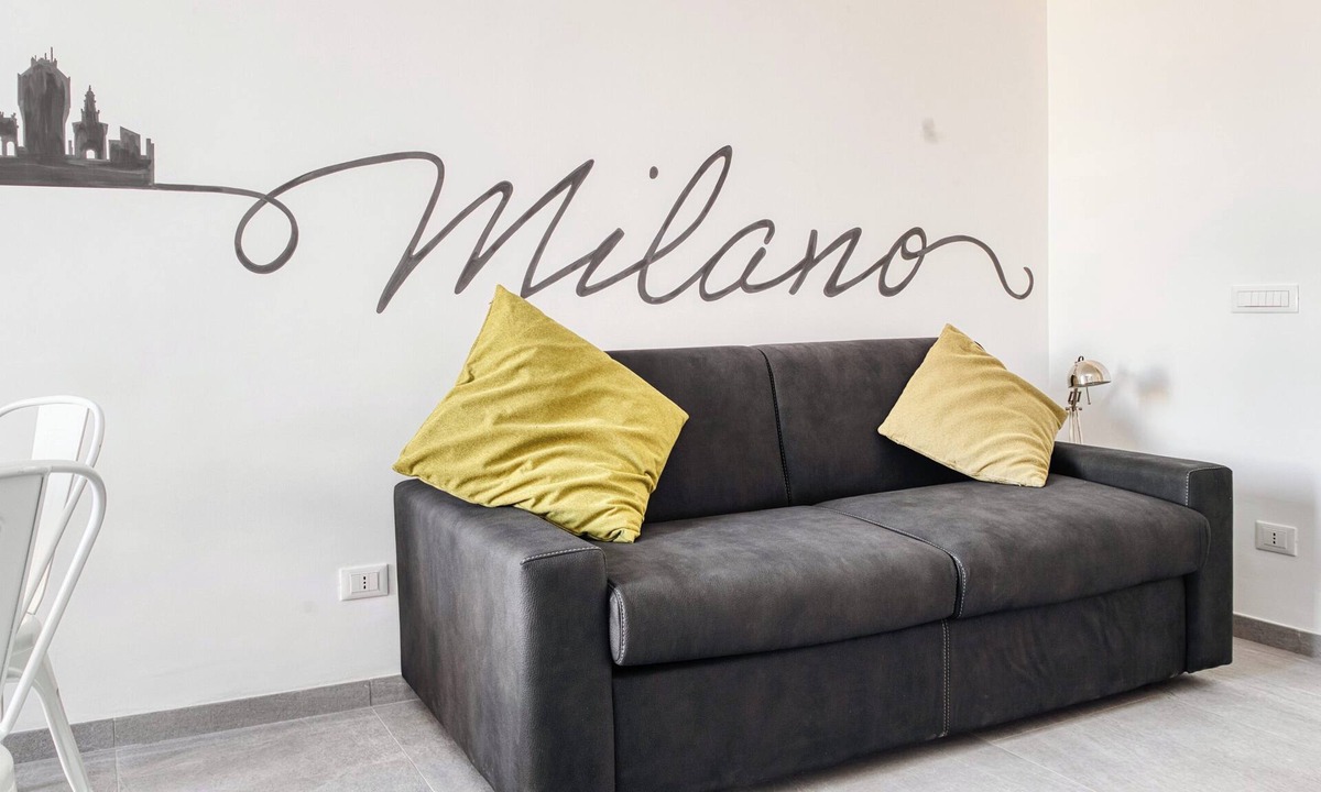 Porta Venezia Apartment | Stylish Flat Porta Venezia – WiFi, AC, Metro