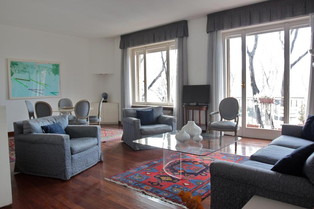 Porta Genova Apartment | Super Comfortable Tortona District