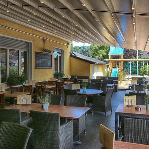Lohmar Hotel | TOUCH DOWN Motel