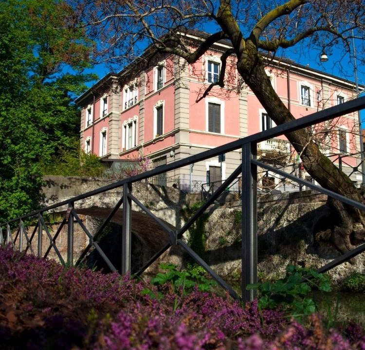 Gorla Apartment | Trilocale in Villa signorile