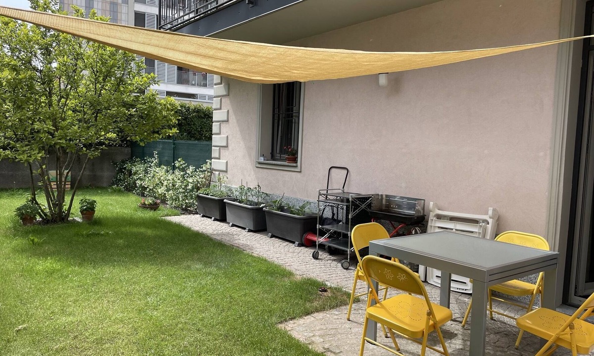 Vigentino Apartment | Two-room apartment with an enchanting private garden. With a streetcar you are in the Duomo !