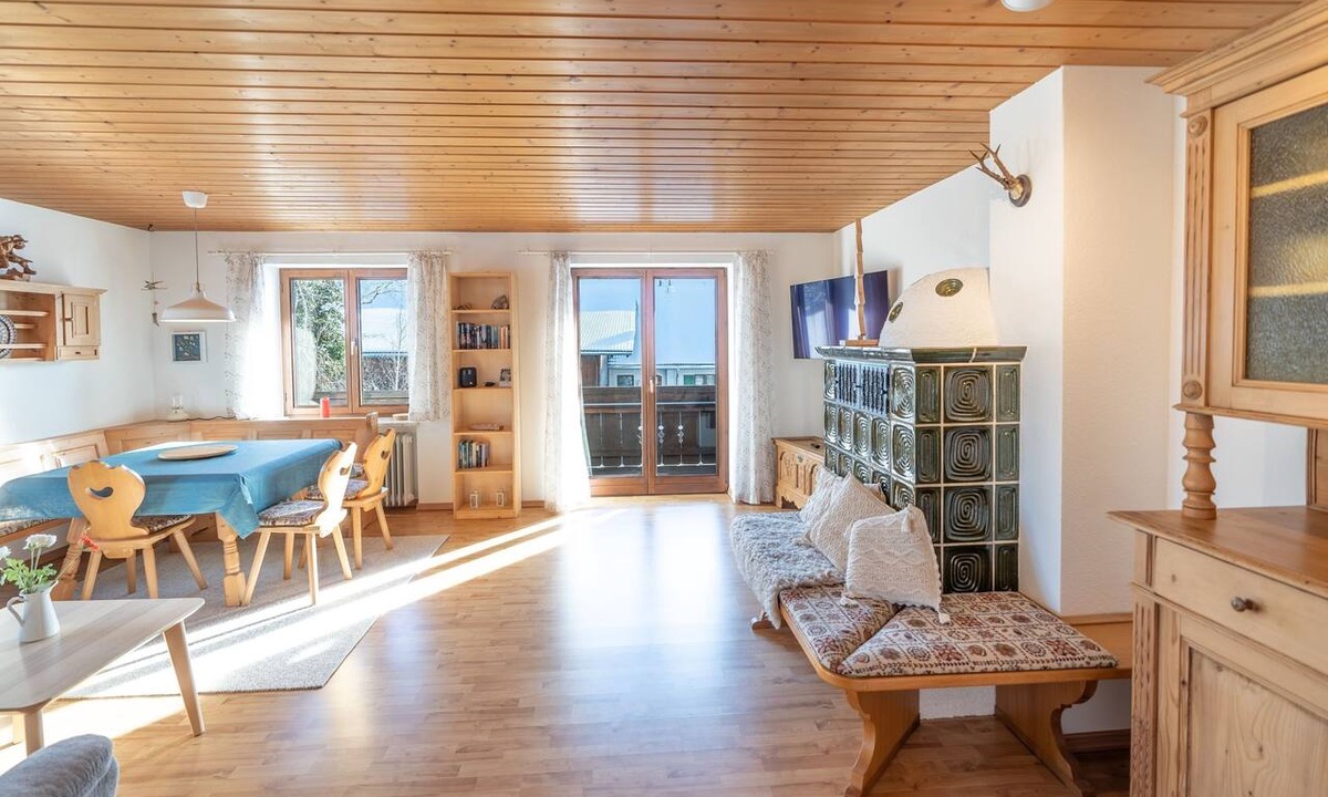 Untermaiselstein Apartment | Vacation apartment/apartment for 6 guests with 83m² in Rettenberg (301324)