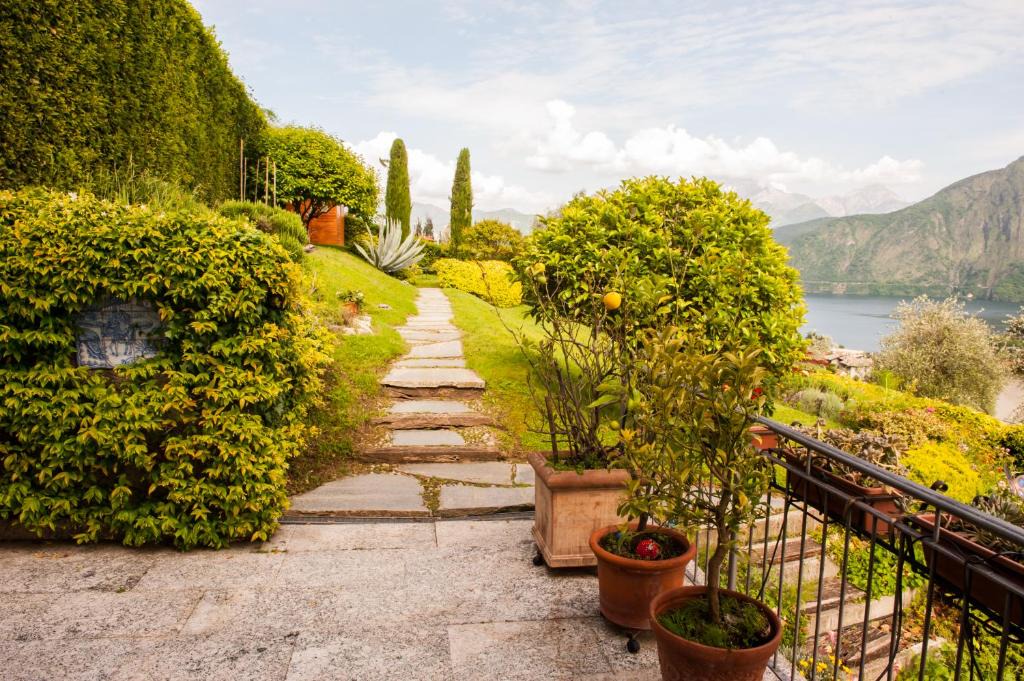 Tremezzina Villa | Villa Abbraccio - By House Of Travelers -