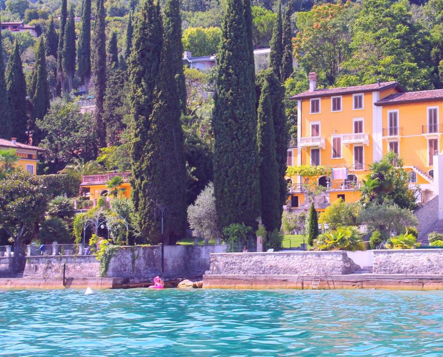 Salo Villa | Villa Angela
