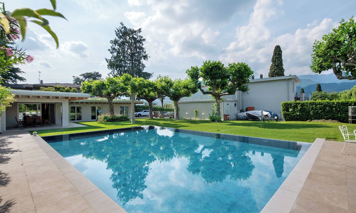 Portese Villa | Villa 'Carlotta' - Porto Portese with private pool, private terrace and air conditioning