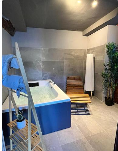 Blevio House | VILLA Como, Jacuzzi Spa and Private Pool