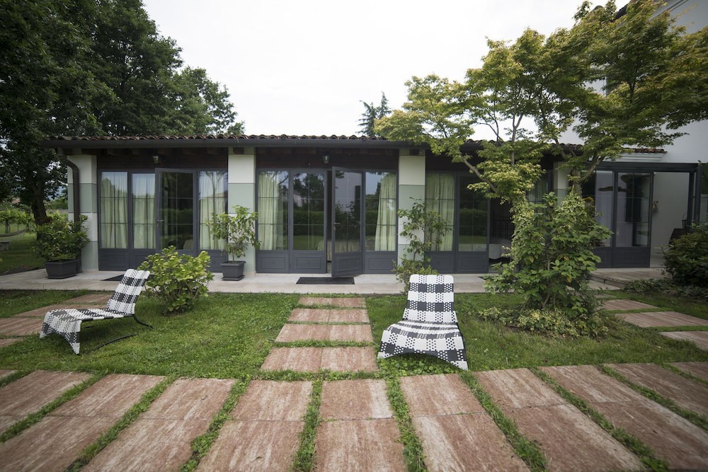 Passirano Hotel | Villa Franca in Franciacorta