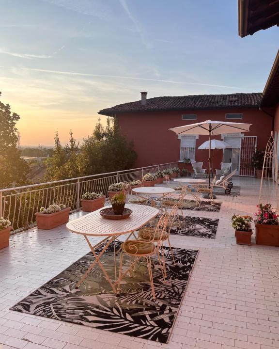 Montichiari Bed & Breakfast | Villa House and Garden B&B