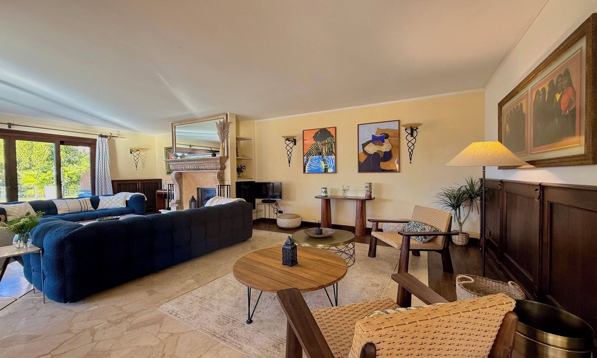 Cressogno Villa | Villa Isola Verde (Main Villa), Valsolda, Italy