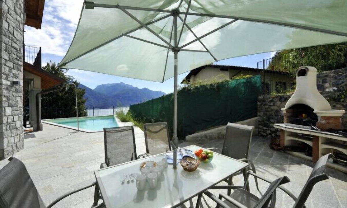 Naggio Villa | Villa Lumbini, Plesio, Italy