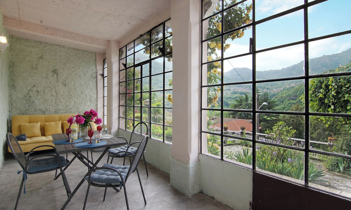 Dizzasco Villa | Villa "Luxury Oleandra" with Private Pool, Big Garden and Barbecue