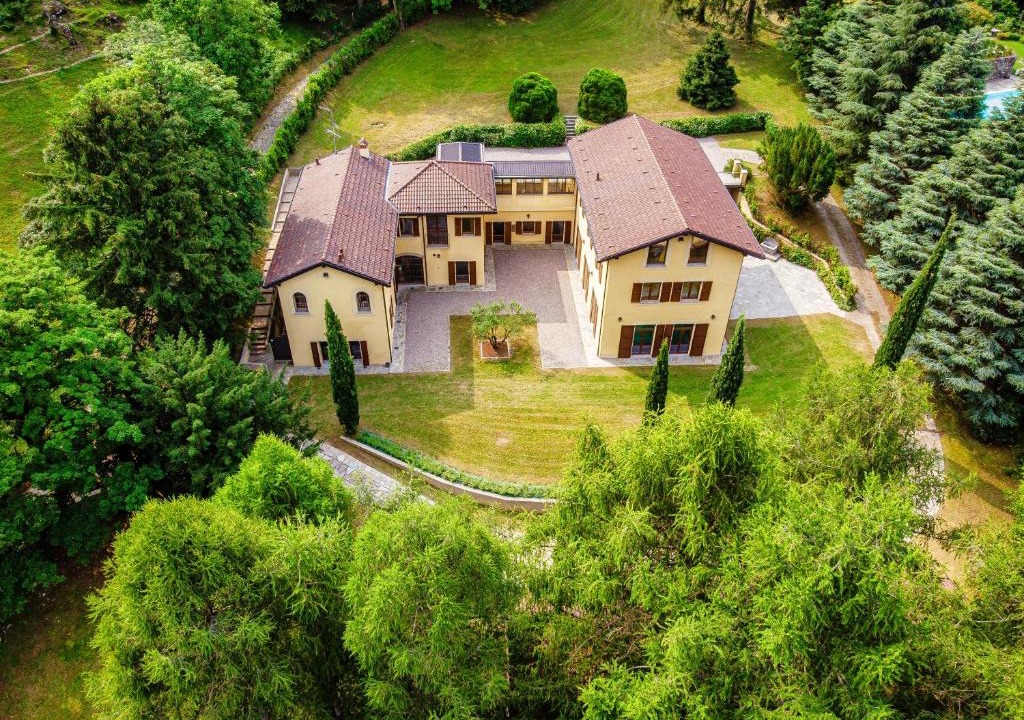 Canzo Villa | Villa Oasi - by MyHomeInComo
