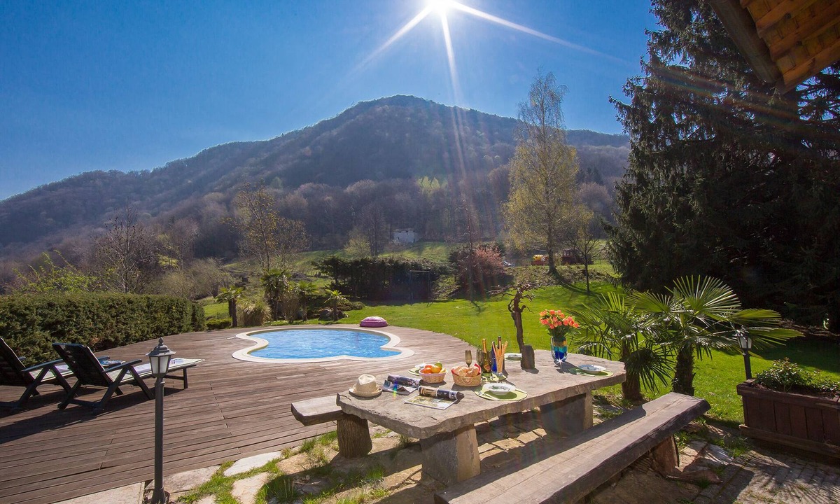 Occagno Villa | Villa Victoria, Argegno, Italy