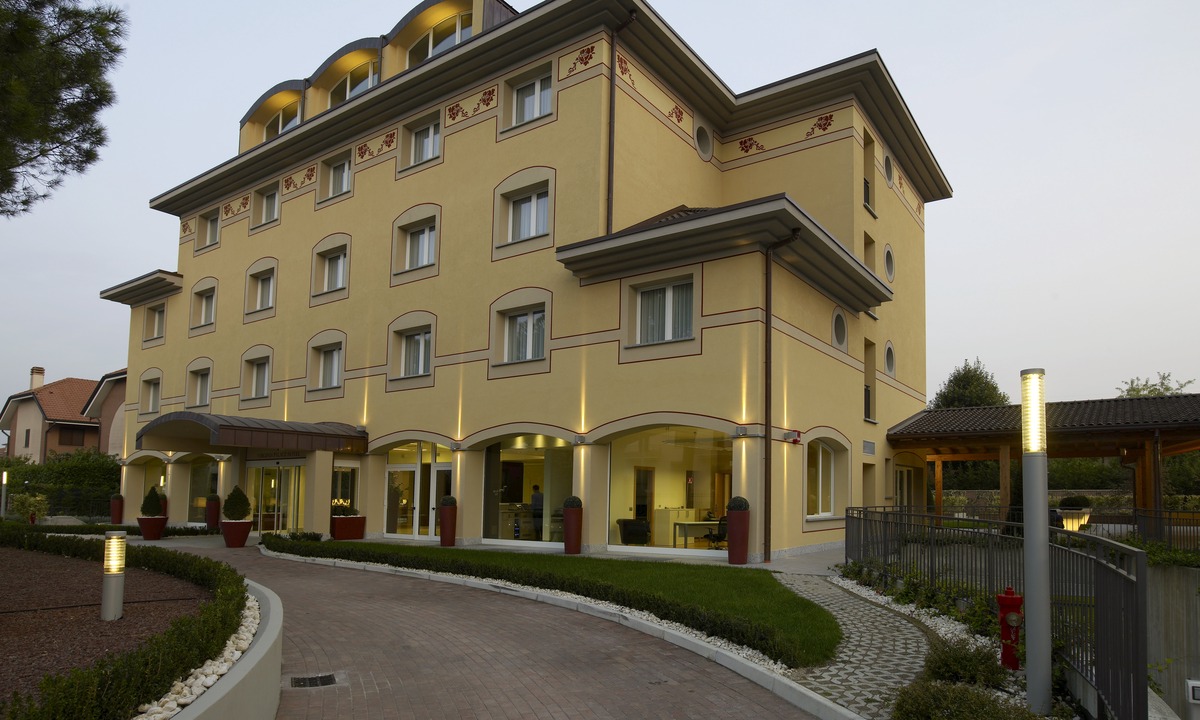 Garbagnate Milanese Hotel | Virginia Palace Hotel