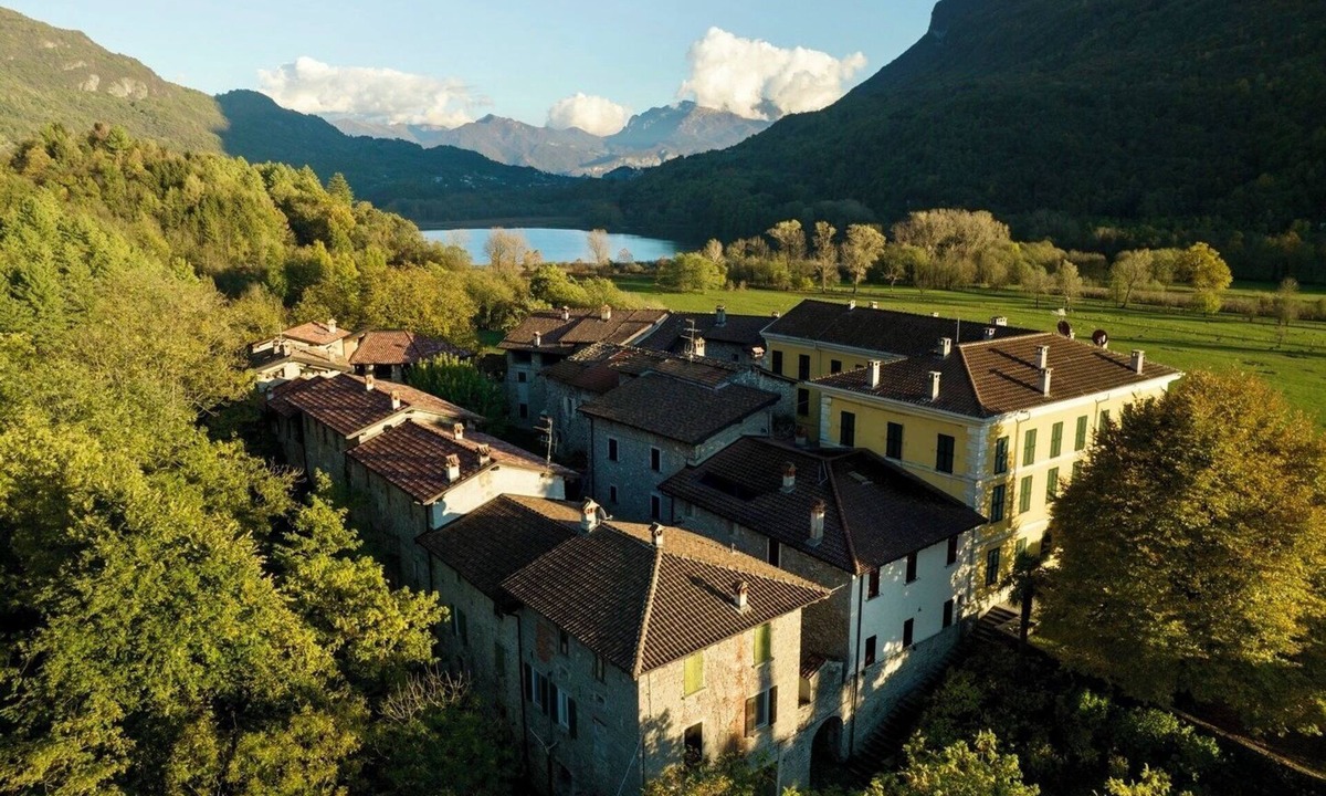 Carlazzo Resort | Workation Castle: Casa Galbiga