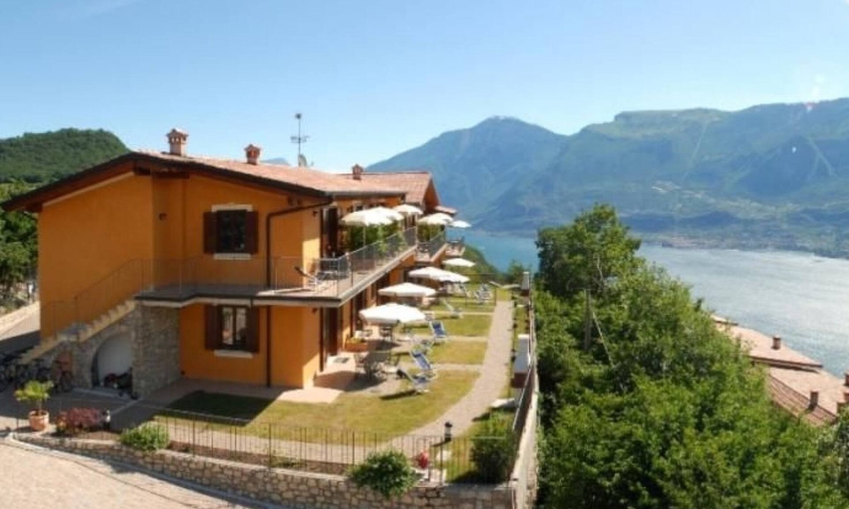 Prabione Apartment | 'Zwei-Zimmer-Balkon by Interhome