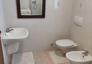 4-room apartment in a neat residence with pool and tennis court