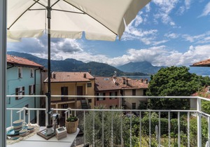 Apartment Casa Royale Appartamento Acqua with Wi-Fi, A/C & Balcony