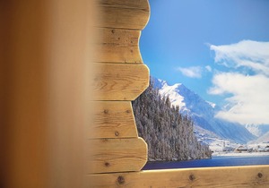 Apartment 'Rasia Residence Relax' with Mountain View, Shared Garden and Wi-Fi