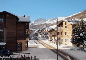 Apartment 'Rasia Residence Relax' with Mountain View, Shared Garden and Wi-Fi