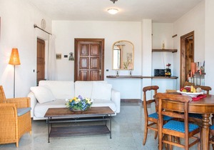 Borgo VII - 2 Bedrooms Apartment - Sleeps 4