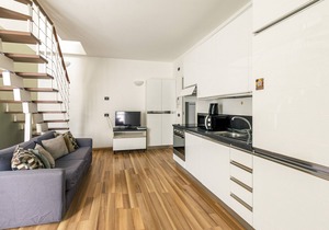 Candiani Building - Elegant 2-level Apartment with 3 bedroms