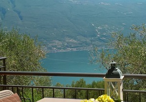 Casa Maffei PLUS apartment 2, 1st floor, balcony, wonderful lake view, parking