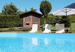 Colico: villatrecariole x 4 adults + 1 baby with pool and lake view