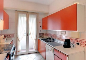 Elegant and spacious apartment in the Milan CityLife area.