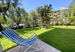 Holiday apartment 200 m to the beach