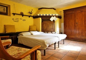 Holiday home in a former mill from the 18th century. With 10 000 m² of land and pool