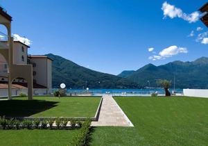 Maccagno apartment with pool and jacuzzi