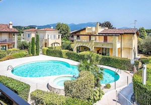 La Romantica by Wonderful Italy - Irene