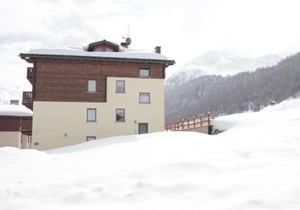Modern Holiday Home in Livigno Italy near Ski Area