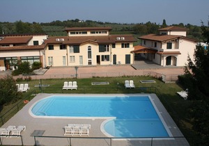 RESIDENCE IL COLOMBARO ~ THREE-ROOM APARTMENT B15