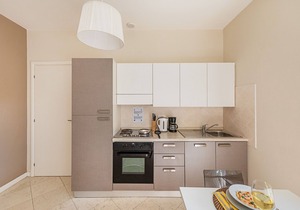 Residenza Miralago with pool - One-bedroom Apartment with city view