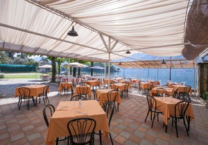 Sala Comacina Apartment Sleeps 3