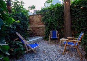 Secret garden in the heart of Isola