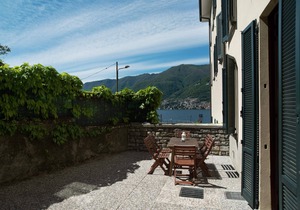 Suite "Lavarello" at 2 steps from the lake with private dehor, lounge bar and swimming pool
