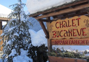 THREE-ROOM ATTIC APARTMENT WITH TWO BATHROOMS CHALET BUCANEVE