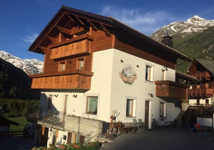 THREE-ROOM ATTIC APARTMENT WITH TWO BATHROOMS CHALET BUCANEVE