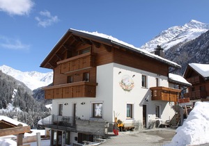 TWO-ROOM APARTAMENT BIKE TREKKING MOUNTAIN VALFURVA STELVIO GAVIA