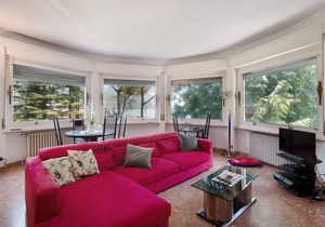 Villa Magnolia by Lake Como with Garden & Wi-Fi