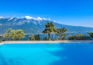 With a panoramic view and pool – Apartment Elka 7