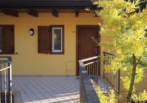 With spectacular lake view and pool – Apartment Elka 6