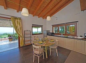Holiday Puegnago Sul Garda Persons Bedrooms | Castello