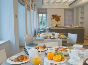 Hotel Varese | Downtown